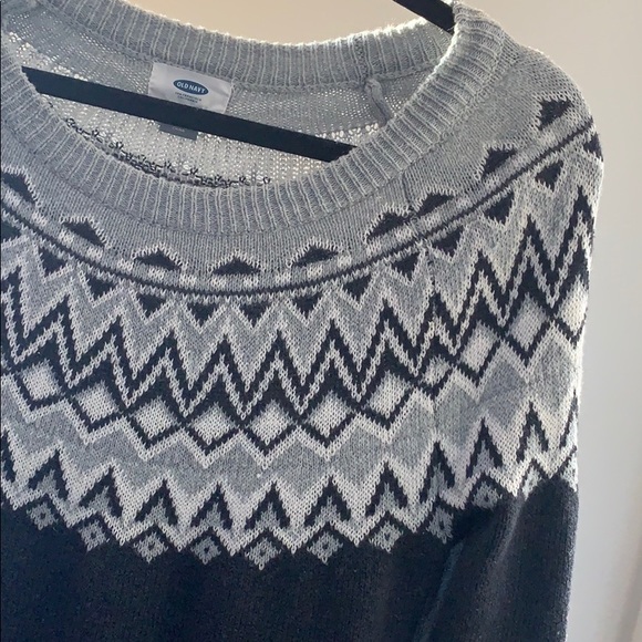 Old Navy isles black and grey sweater medum - Picture 10 of 16